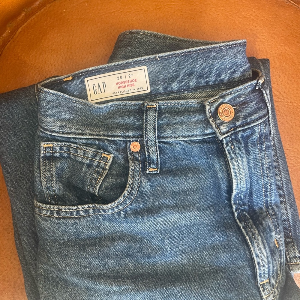 GAP High Rise Horseshoe / Barrel Women Jeans in Dark Blue Indigo Size 2P